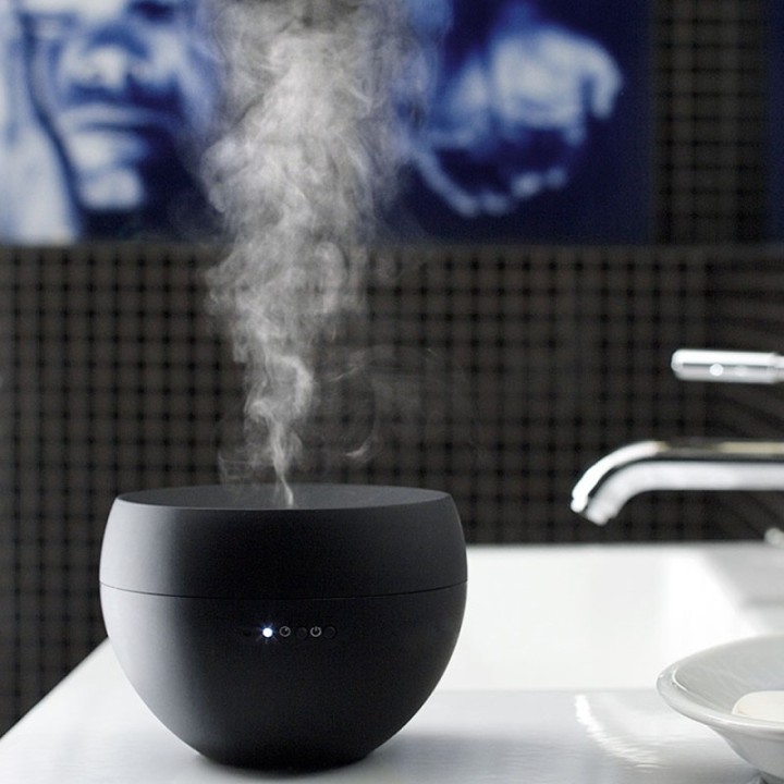 Ultraschall-Diffusor für ätherische Öle, JASMINE schwarz - Nüchtern und diskret - Stadler Form