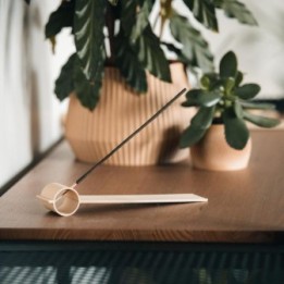 Räucherstäbchenhalter aus Holz und Stärke 3D-Druck - Enkei, Goldkiefer - COPO Design