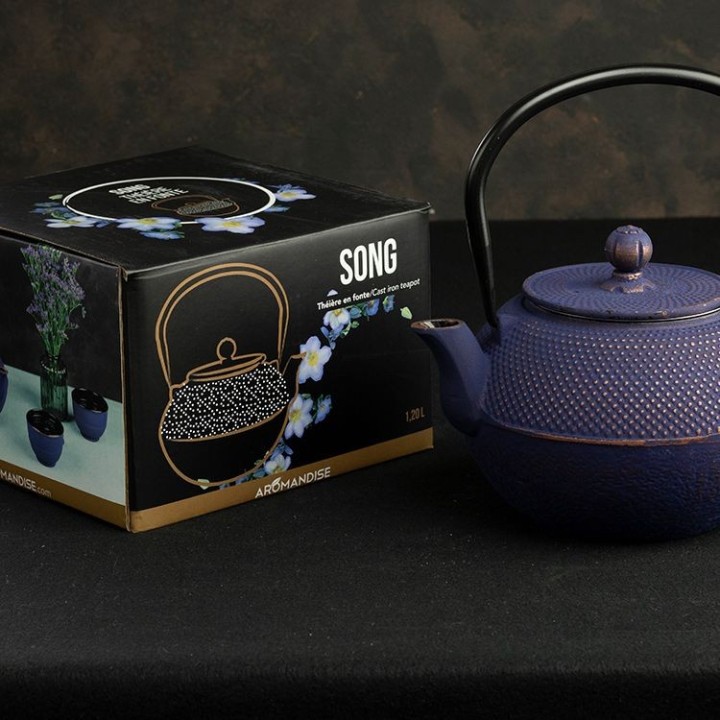 Théière en fonte, SONG bleue, avec filtre inox - 1,2 litre - Aromandise