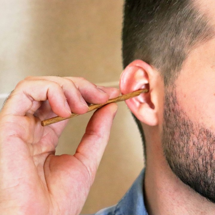 Nettoyeur d'oreilles en bois de hêtre français "Oriculi" - Lamazuna