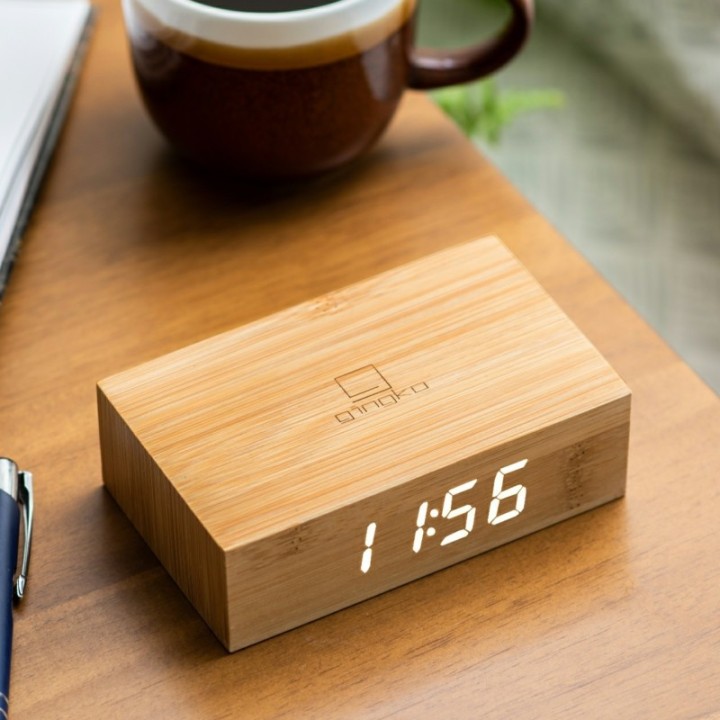 Umweltfreundliche Uhr Flip Click Clock aus Bamboo - Gingko Design