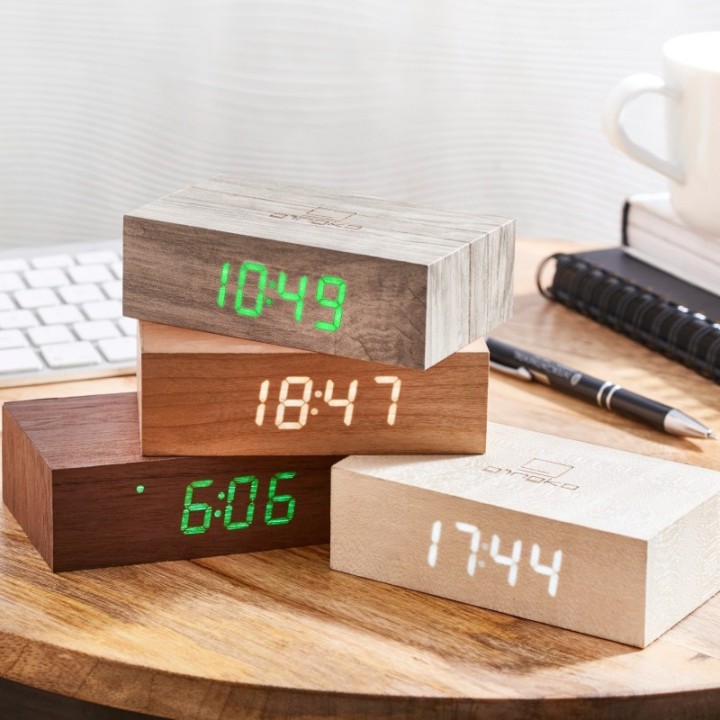 Umweltfreundliche Uhr Flip Click Clock aus Bamboo - Gingko Design