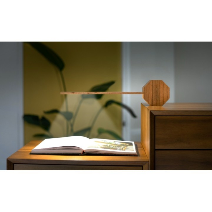Wecker & tragbare Schreibtischlampe aus Cersierholz, Octagon One Plus - Gingko Design