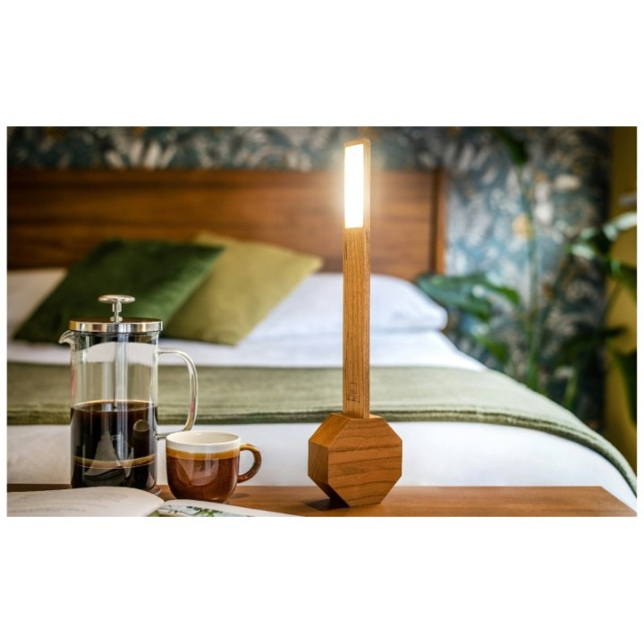 Sveglia portatile e lampada da tavolo, legno di ciliegio, Octagon One Plus - Gingko Design