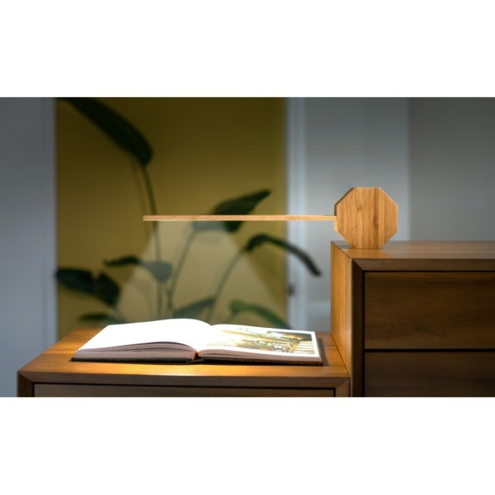 Sveglia e lampada da tavolo portatile in bambù, Octagon One Plus - Gingko Design