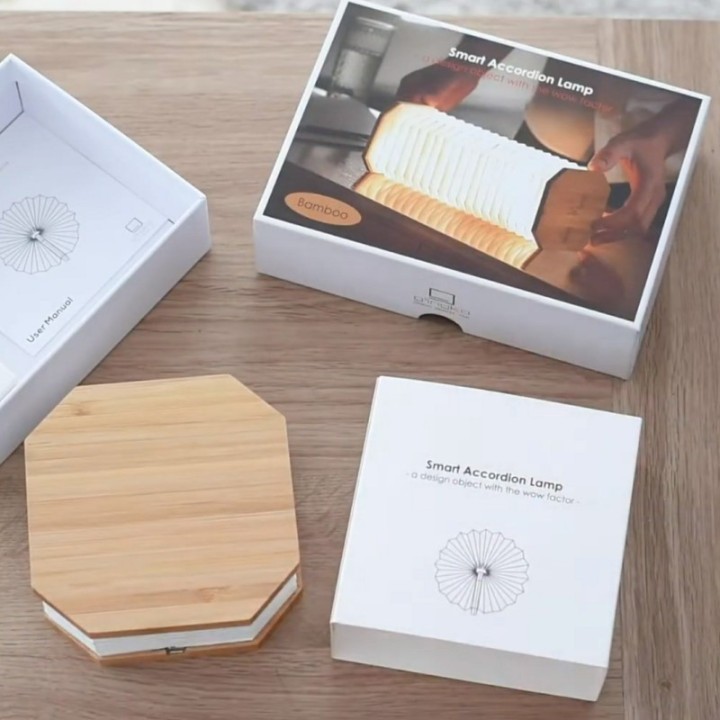 Lampe accordéon intelligente écoçoncue en Bamboo - Gingko Design