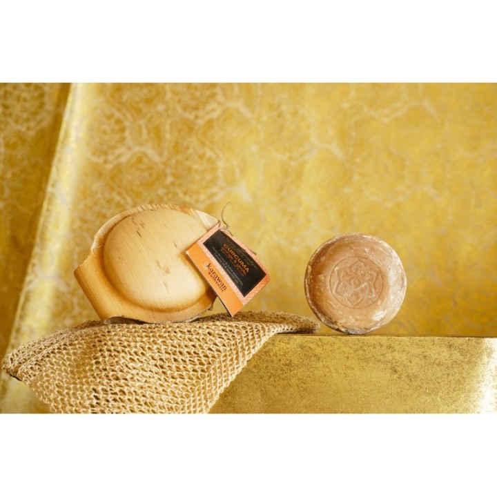 Sapone ayurvedico purificante alla Curcuma in foglia di palma - 100g - Karawan