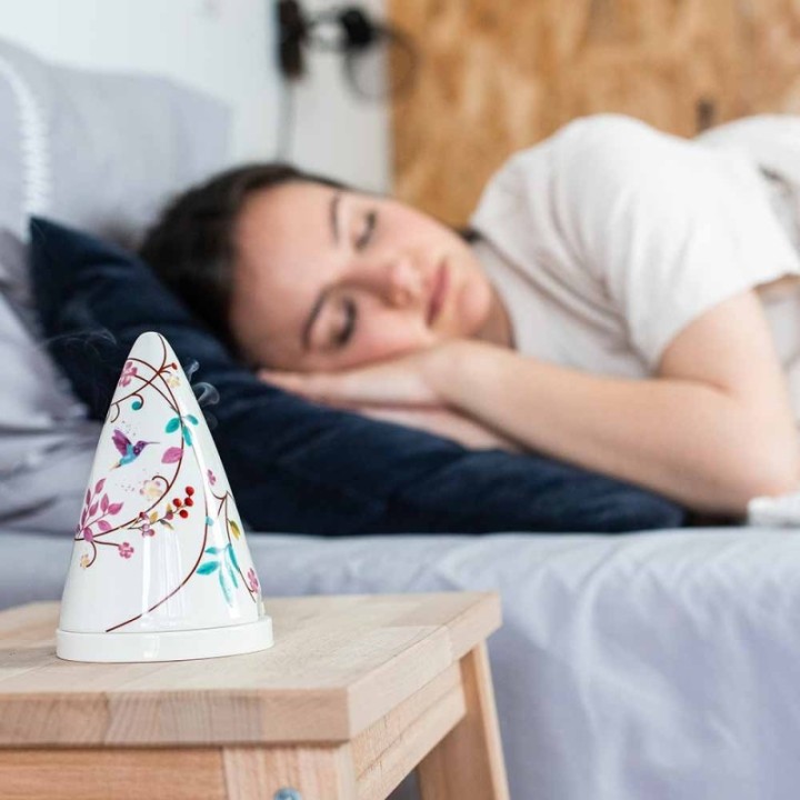Diffusore di polvere di legno in porcellana LUTIN "Fiori" - Les encens du monde (Aromandise)
