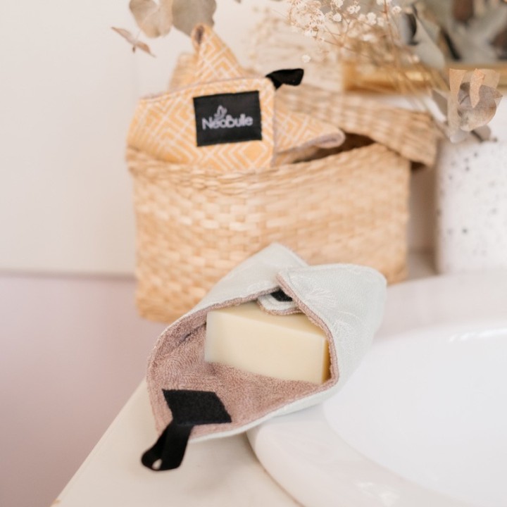 Enveloppe à savon, La pochette nomade pour emmener votre savon en voyage - MOD - Néobulle