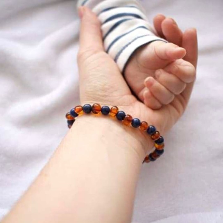 Bracciale in pietre naturali per adulti - Ambra cognac e Lapislazzuli - 19 cm - Irréversible Bijoux