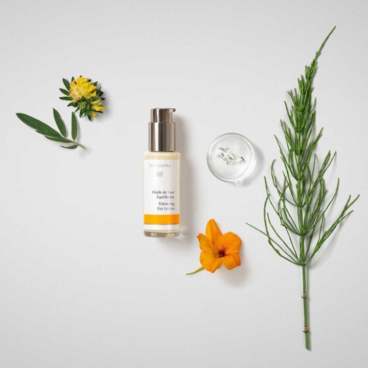 Bio-Ausgleichendes Tagesfluid mit Anthyllis für Mischhaut mit Tendenz zu fettiger Haut - 50ml - Dr. Hauschka