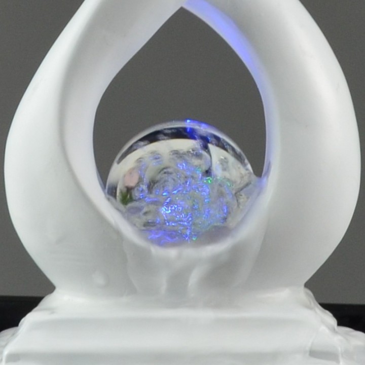 Fontaine à eau - "Amor" Noir & Blanc (avec éclairage LED et boule) - Zen'Light
