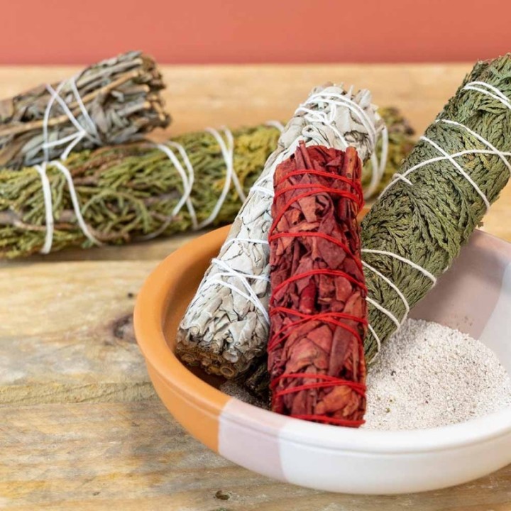 Vaso rituale in argilla (per salvia, Palo Santo, trecce di resina...) - 15x 5 cm - Les encens du monde