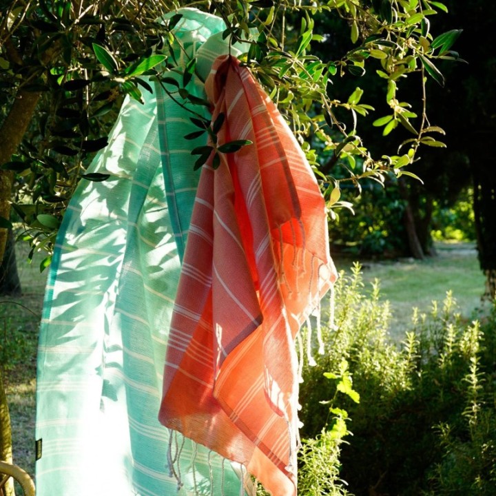Fouta en coton biologique, Collection HAMMAM, Blanc & Corail - 100x200cm - Karawan