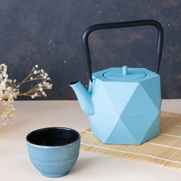 ORIGAMI teiera in ghisa, blu rilassante, con filtro in acciaio inox - 0,8 litri - Aromandise