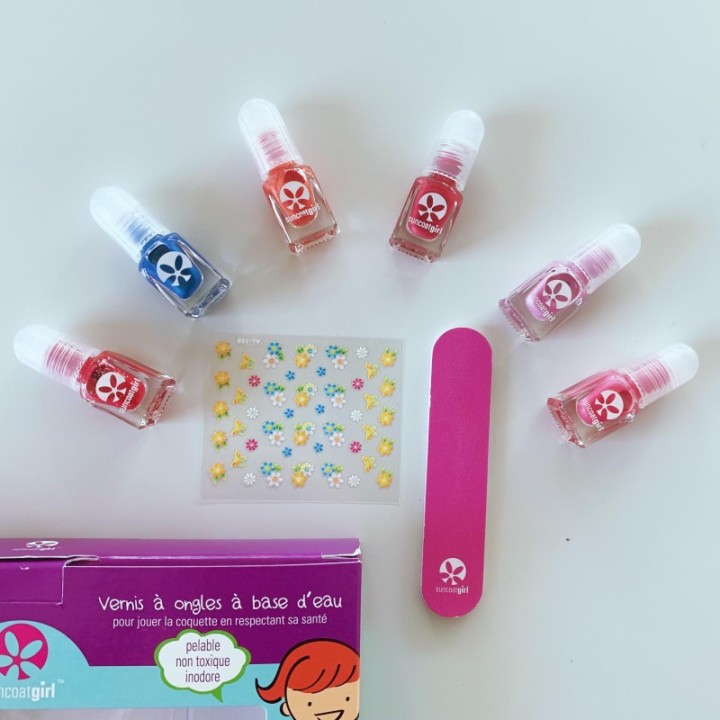 Set di Smalto per unghie pelabile a base d'acqua per bambini - Mini Mani (12 Free + Vegan) - 6x2ml - SuncoatGirl