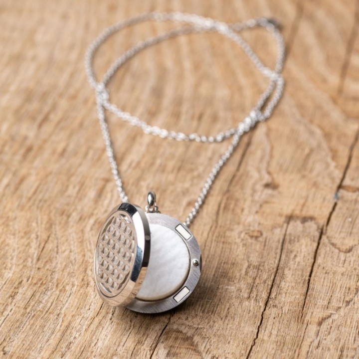 Collier à parfumer Stellae en acier inoxydable, couleur Argent, avec chaine de 70cm - Innozbiz